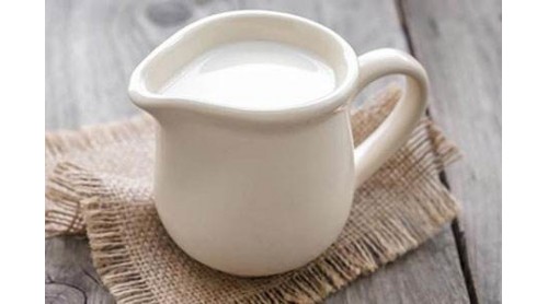 廈門：網(wǎng)購(gòu)牛奶還未過(guò)期打開一看“結(jié)塊”了