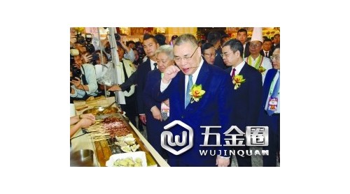 澳門美食節(jié)響頭炮特首撐場
