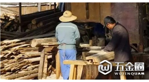 進退兩難笼裳！木材加工廠既開不起工也不敢停工唯卖？
